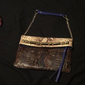 Snake skin Vince Camuto pocket book